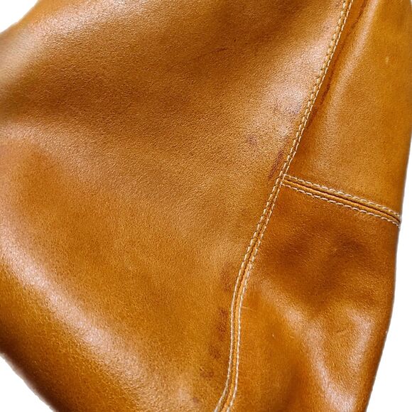 Furla (Authentic) Large Camel Leather & Brass Studded Shoulder Bag Vintage Y2K - Picture 8 of 12